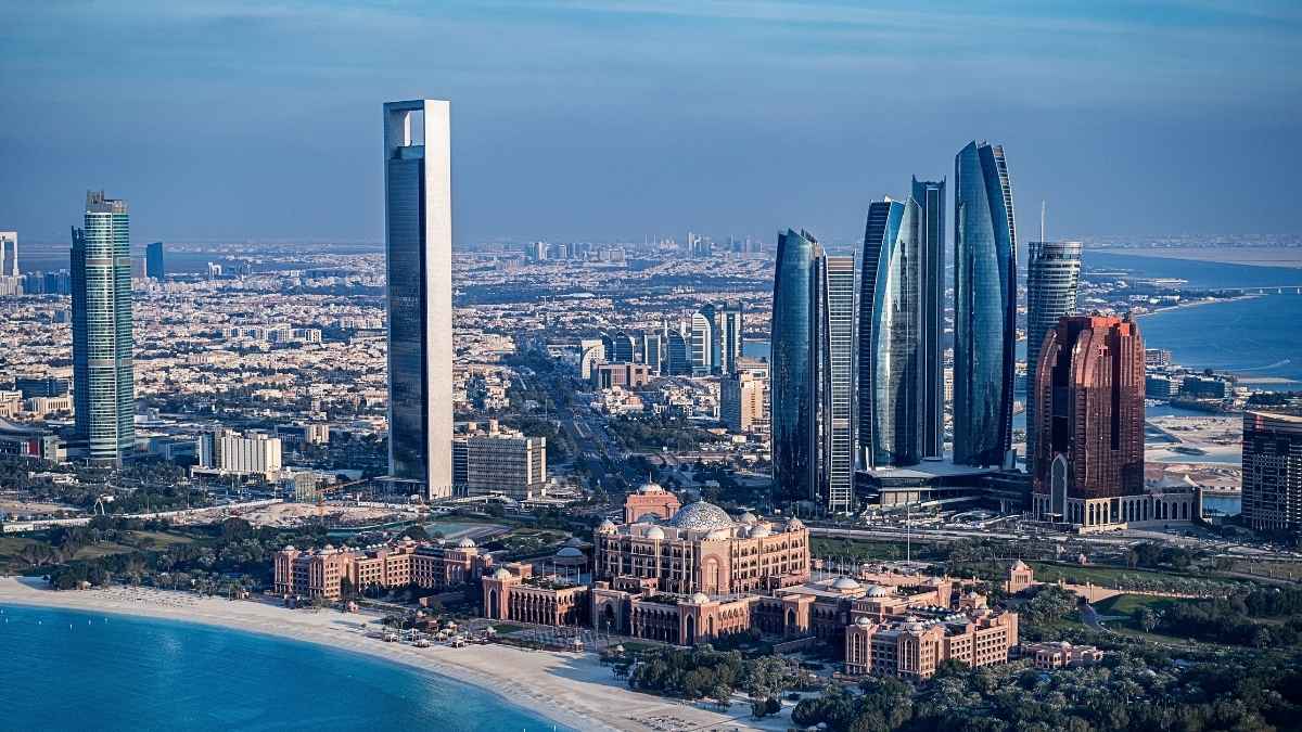 Yas Holding & Marriott International Unveils Plans For First W Hotels Branded Residences In Abu Dhabi