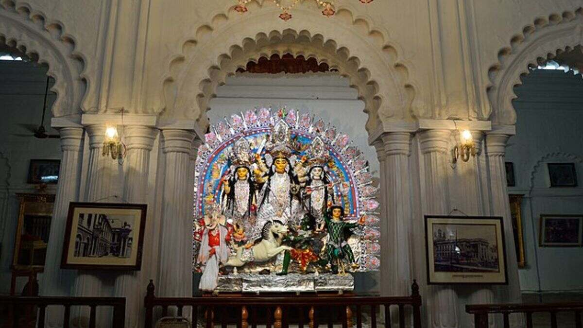 11 Heritage Homes In Kolkata Where Durga Puja Is Celebrated In A Grand Manner