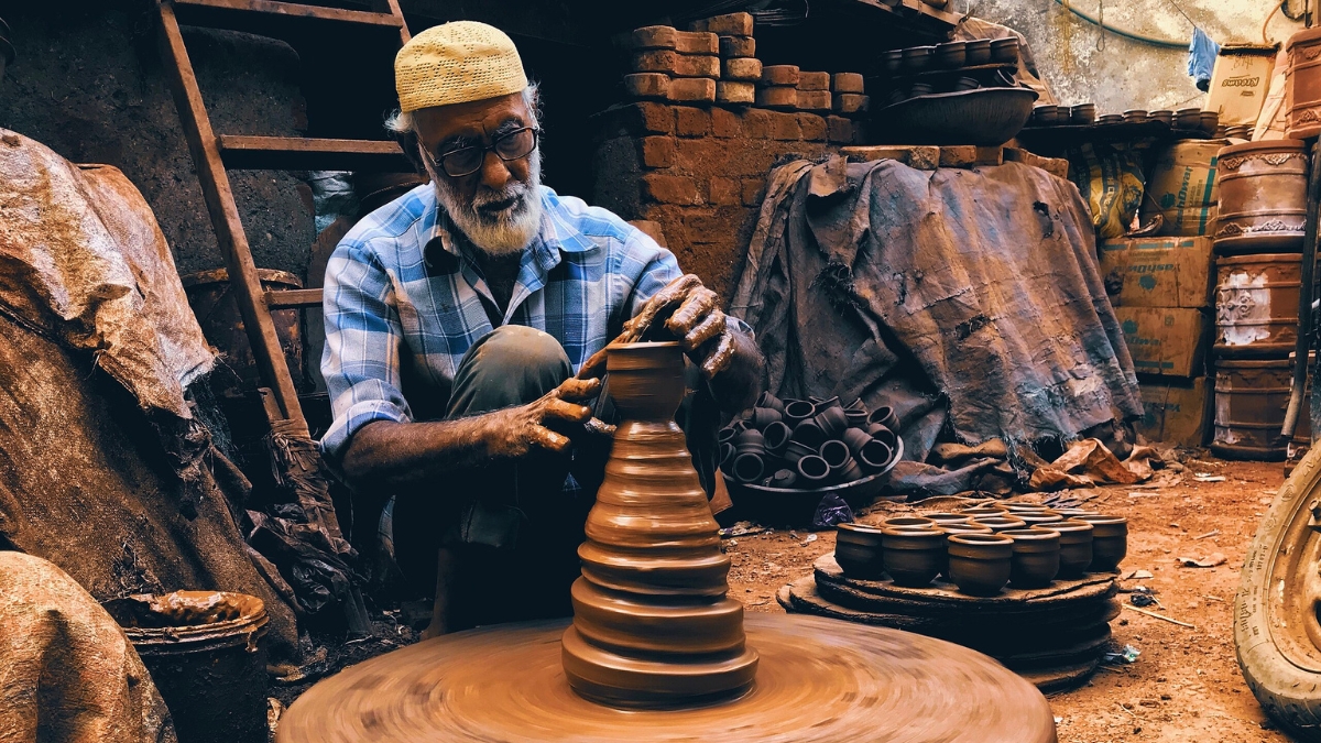 Inside Dharavi’s Kumbharwada, Home To Potter Families Crafting Thousands Of Pottery Items Daily For Diwali & Beyond