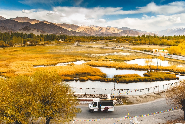 indian hillstations autumn