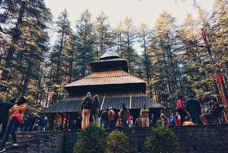 Sara Ali Khan Hidimba Devi Temple