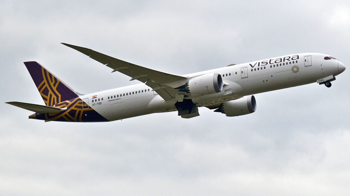 Vistara Flight From Delhi To Hyderabad Diverted To Jaipur Due To Medical Emergency; Passenger Immediately Taken To Hospital