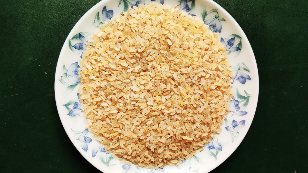 Forget About Instant Noodles! Assam Has Traditional Magic Rice, Kumol Saul, That Takes Minutes To Prepare; No Cooking Required!