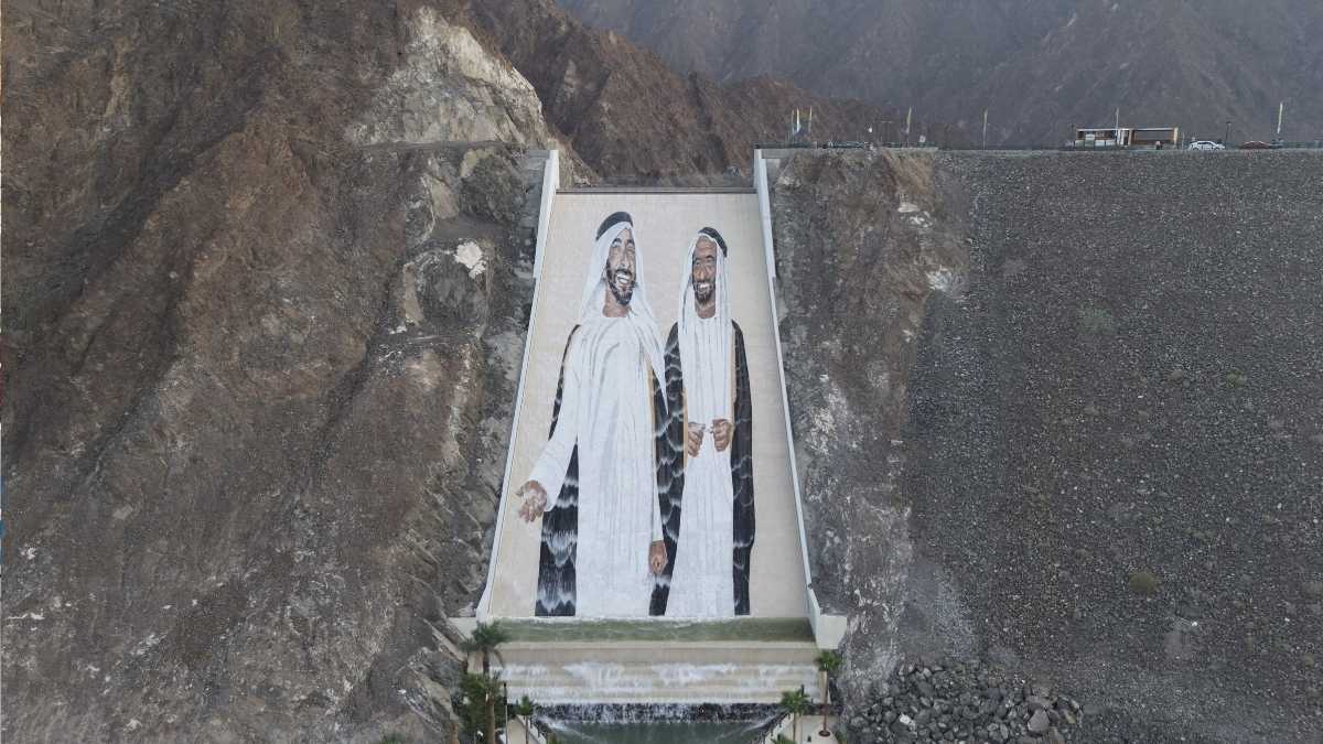 The Zayed And Rashid Portrait In Hatta Earns The Guinness World Record For The Largest Mosaic Painting