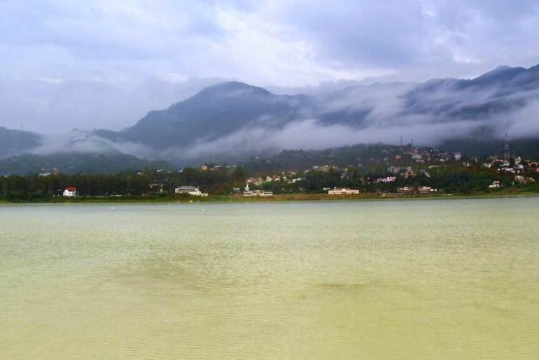 gobind sagar lake