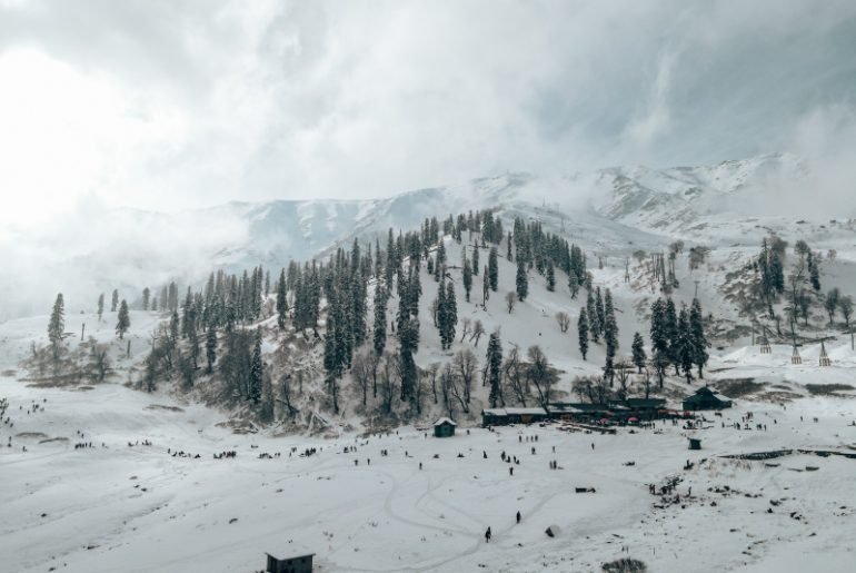 kashmir snowfall