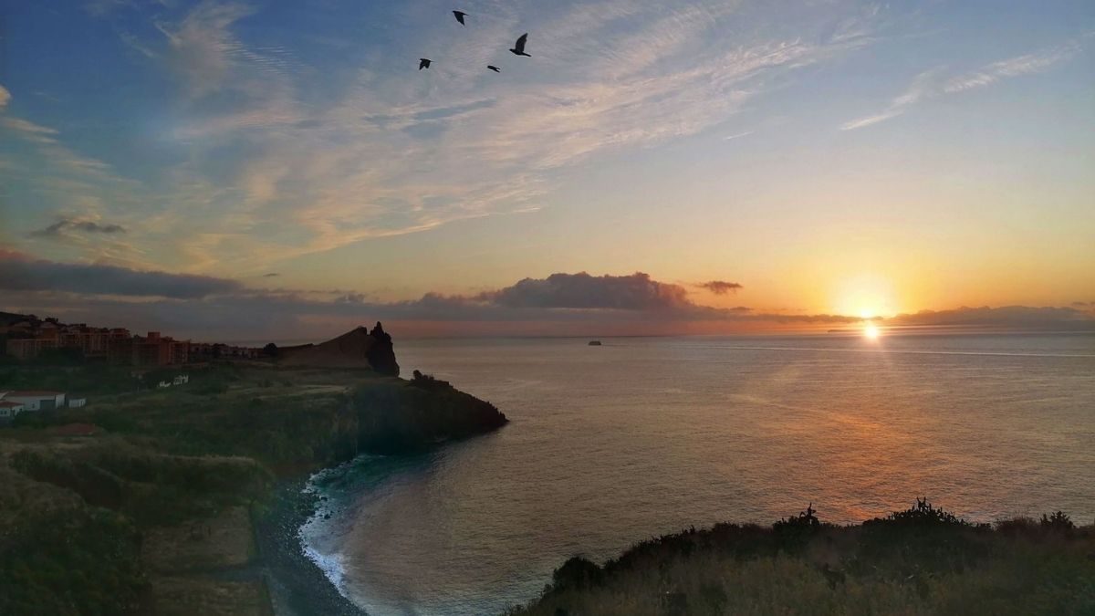 Portugal’s Madeira Island To Charge Tourists Extra Fee Of €3 To Hike At Popular Trails; Here’s Why