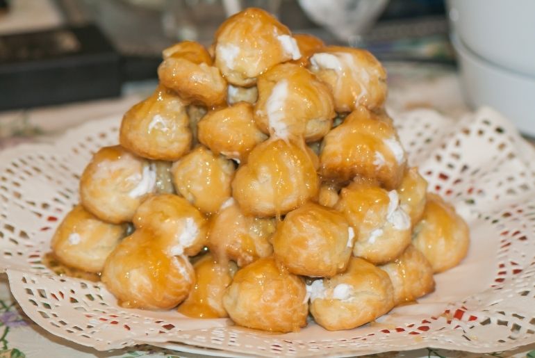 Croquembouche