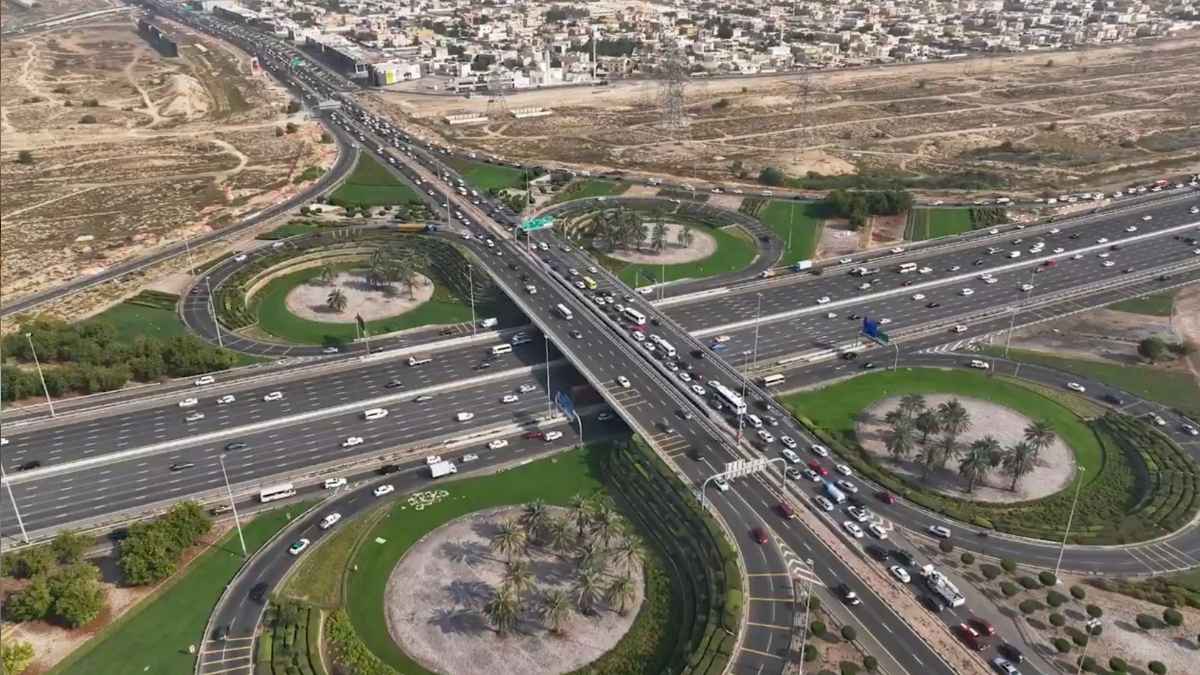 Now Travel From Hessa Street To Al Khail Road In Just 3 Minutes With This 1000-M New Bridge