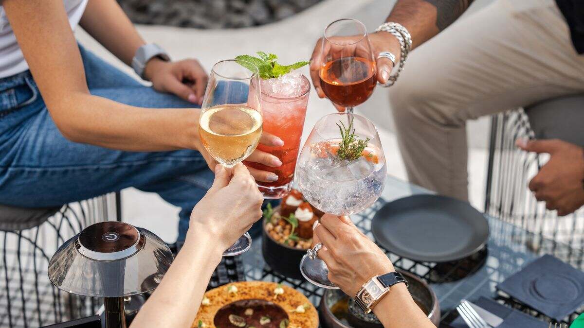 Nutritionist Shares A Simple Guide To Drink Alcohol The Right Way This Christmas & New Year Holiday Season