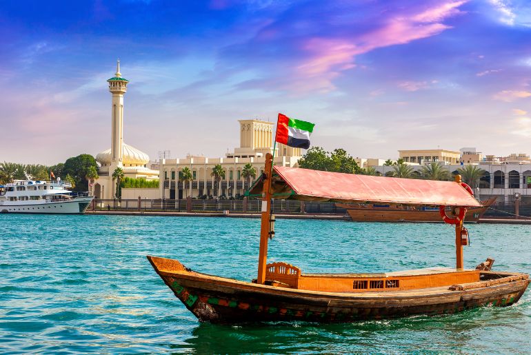 Old & New Dubai Abra Ride