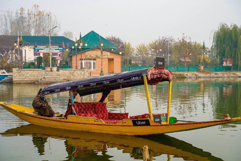 Uber Shikara Dal Lake