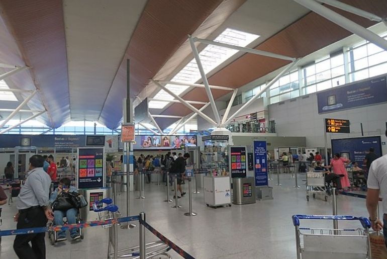 delhi airport Enclosures