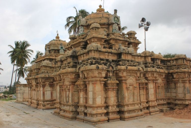 chola dynasty temples