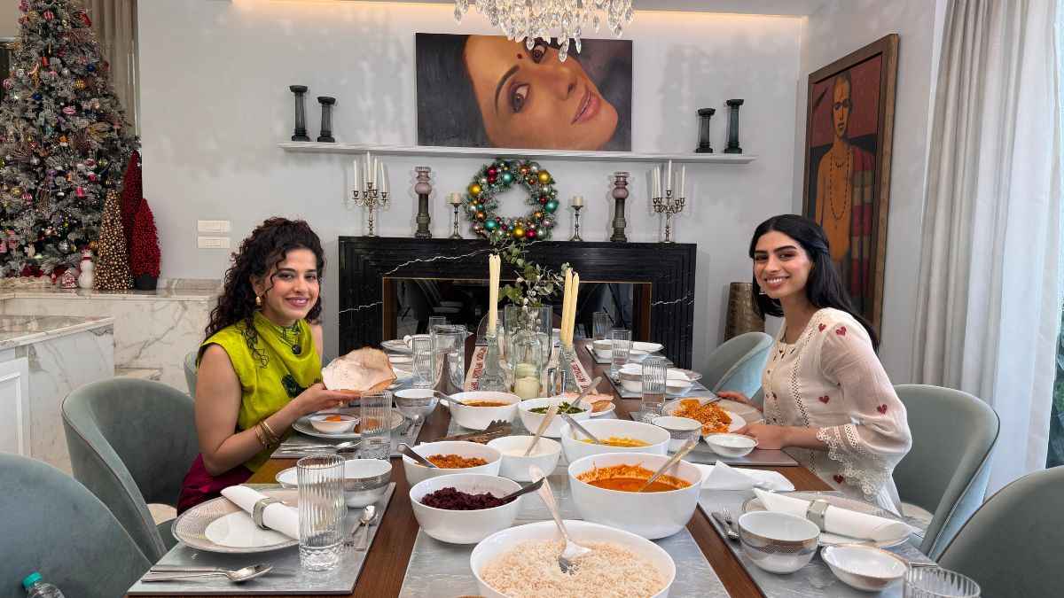 Khushi Kapoor Enjoys A Fusion Of THESE Cuisines At Home!