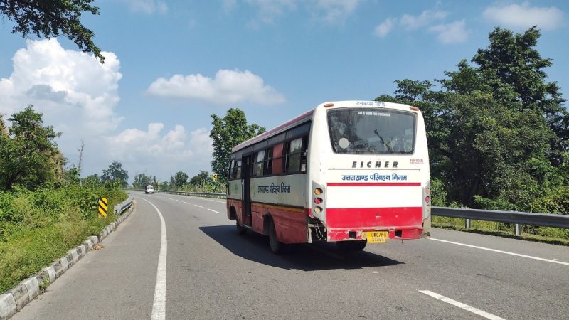 Noida airport bus