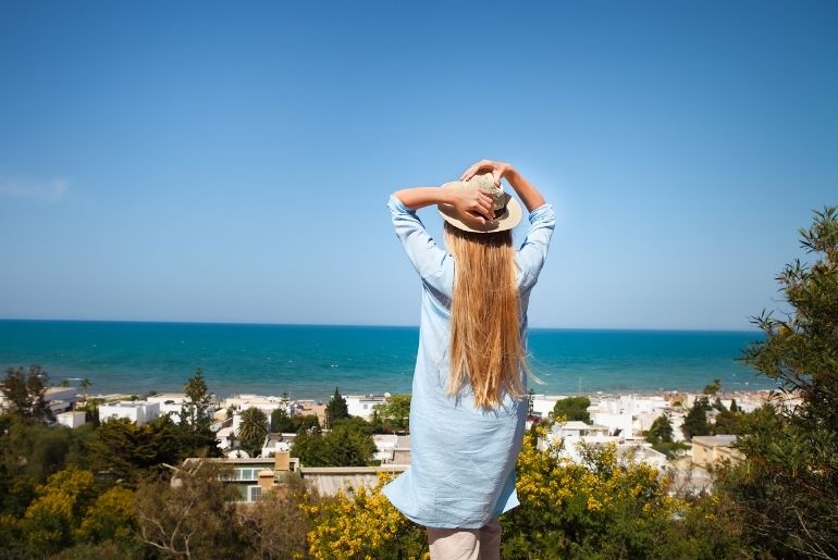 Tunisia female travellers