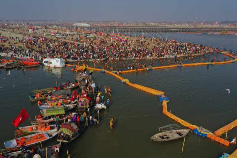 maha kumbh fire
