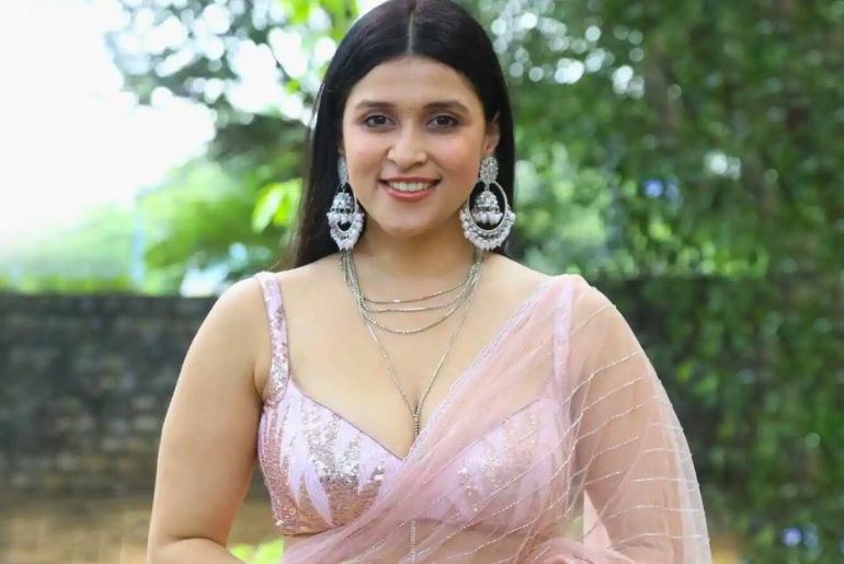 Mannara Chopra IndiGo