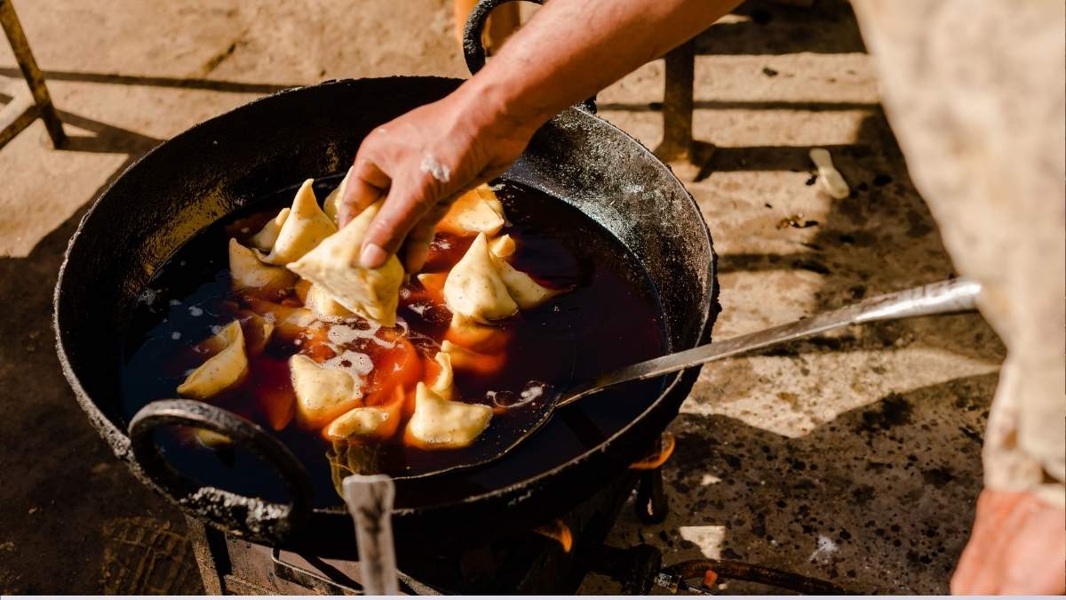 Hamad Khalfan Al Dalil In Bur Dubai Serves 35000 Pre-Made, Ready-To-Fry Samosas Daily