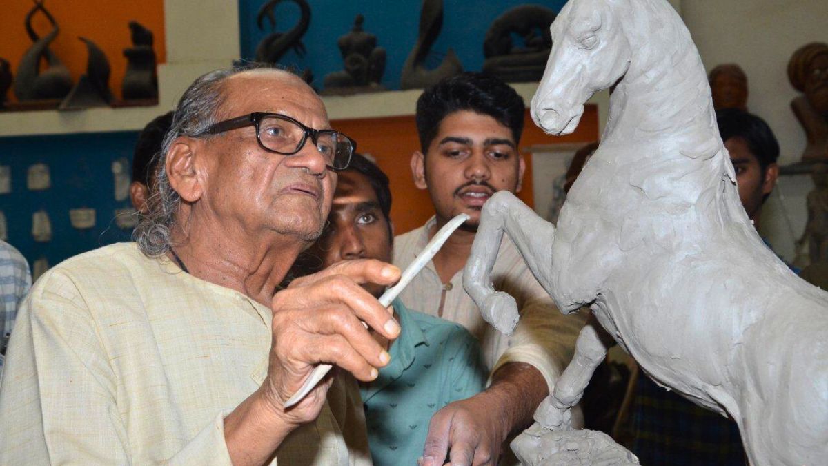 Sculptor Ram Sutar To Be Honoured With Maharashtra Bhushan Award; These Are 5 Famous Statues By Him