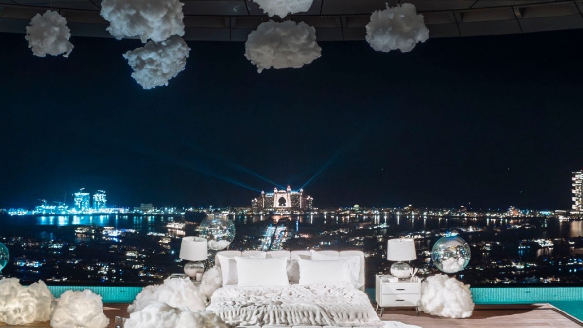 For Just AED 400, Enjoy Dubai’s First Sleepover 210 Meters Above The City At AURA Skypool