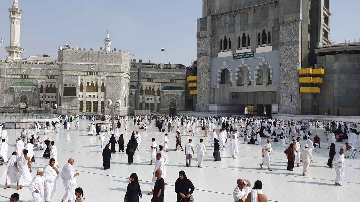 Saudi Arabia Mandates Employers To Grant At Least 10-Day Paid Leave To First-Time Hajj Pilgrims