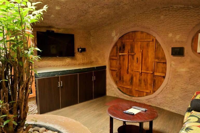 Solo travellers airbnbs