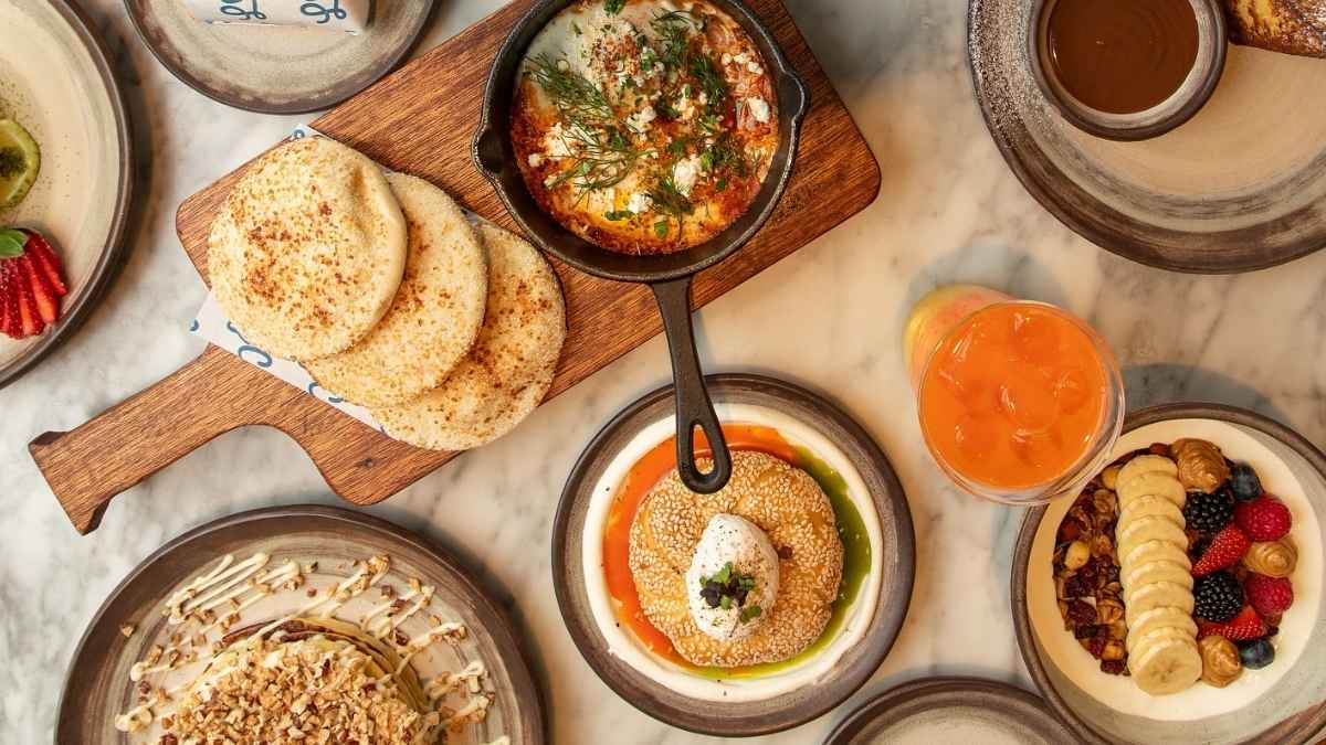 After Leaving People Impressed With The Pop-Up, Kuwait’s Famous Lazy Cat Is Finally Opening Here In Riyadh!