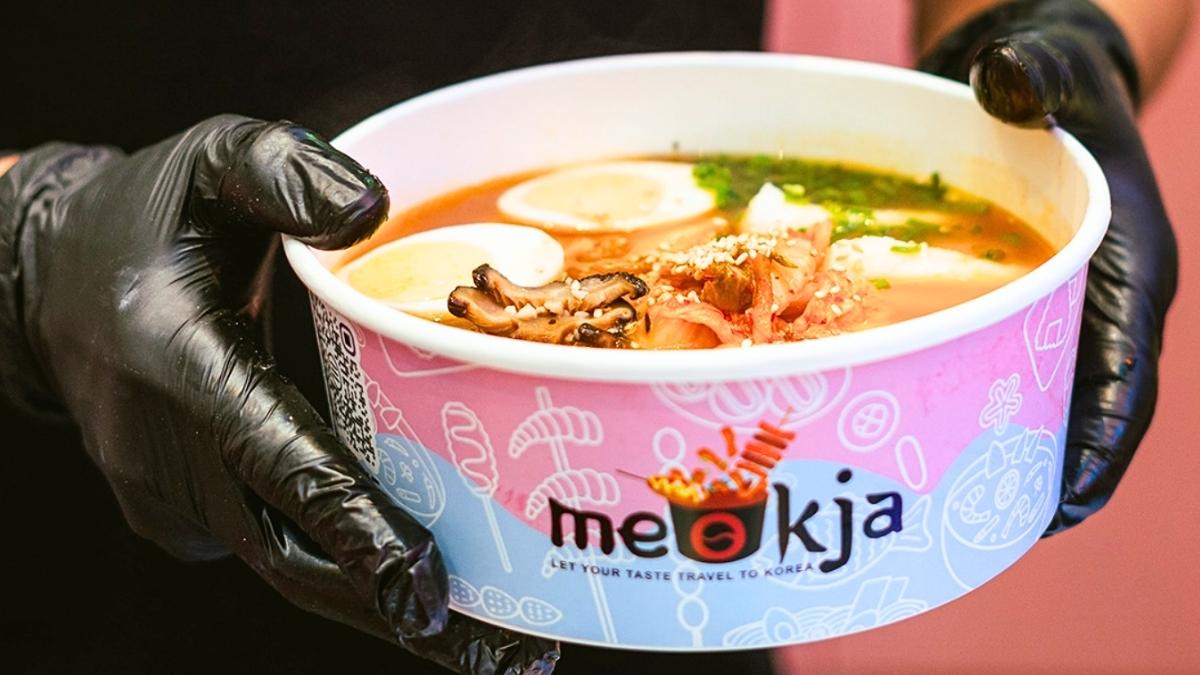 This Korean Eatery In Dubai Lets You Make Your Own Ramen With Your Fave Toppings & More For AED25