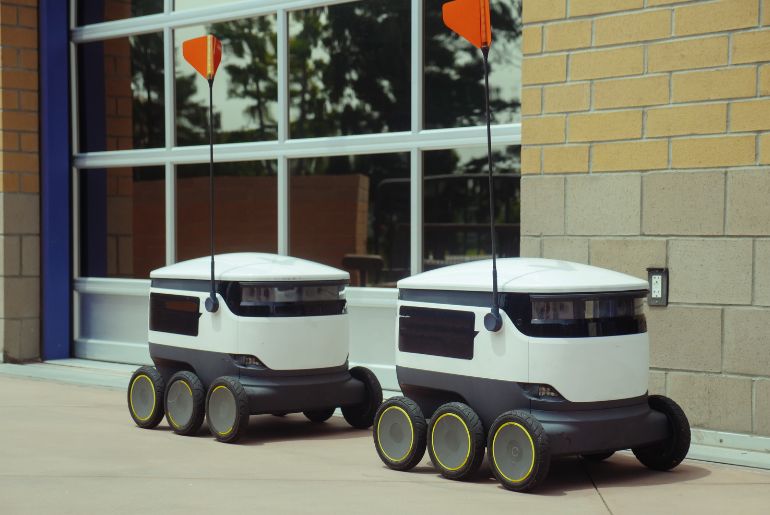 Food Delivery Robots Dubai