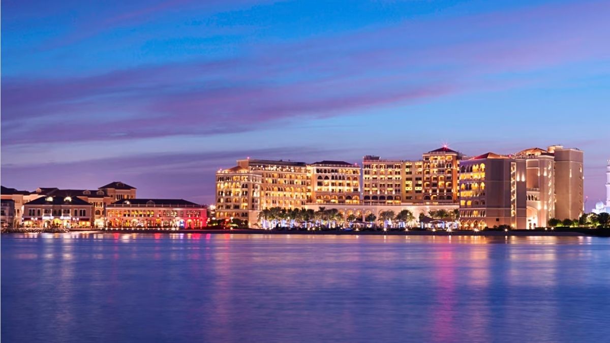 US President Donald Trump Stayed At This Hotel In Abu Dhabi & The Royal Suite Costs AED70000 Per Night!