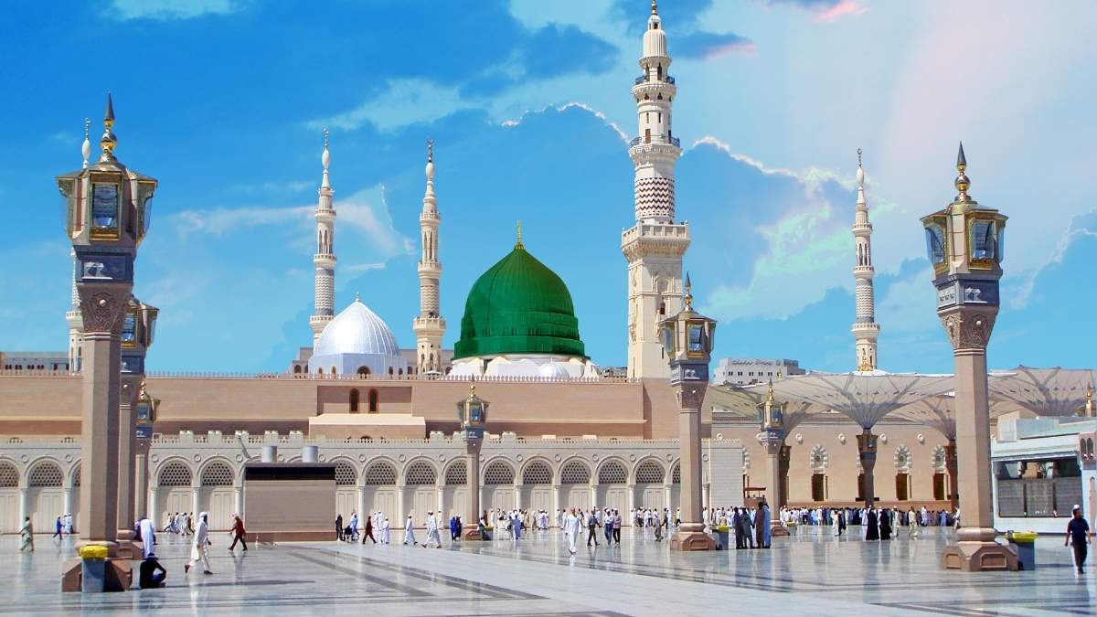 Saudi Arabia Has Unveiled Umrah Season Calendar & Here Are All The Dates You Need To Note Down!