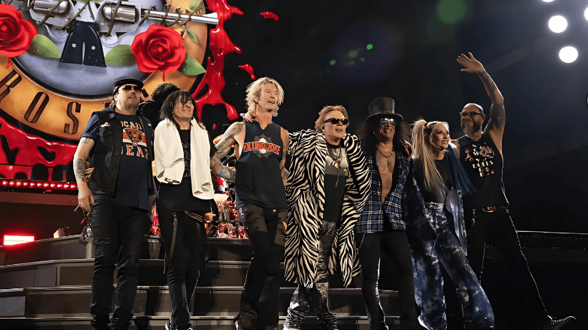 Heading To The Guns N’ Roses Concert In Mumbai? 4 Ways To Reach
