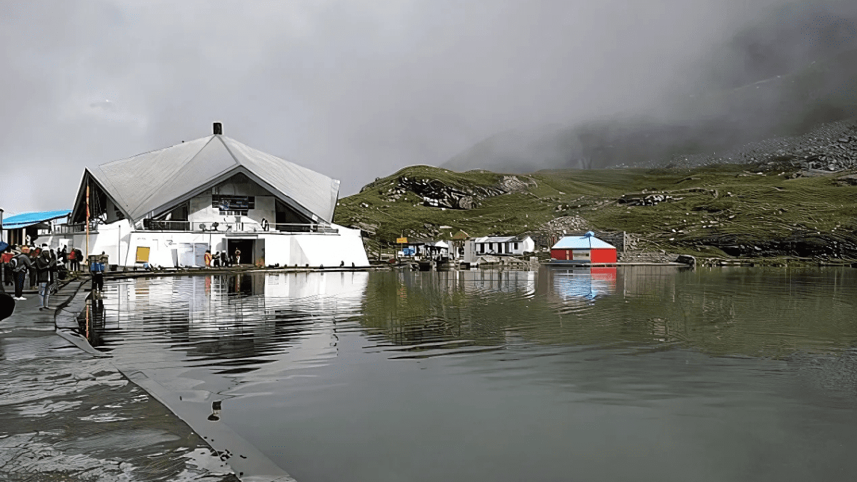Hemkund Sahib Yatra 2025 Begins: Over 4,400 Pilgrims Embark On Spiritual Himalayan Journey