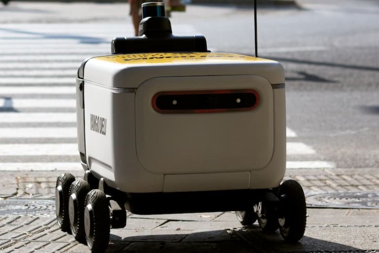 Food Delivery Robots Dubai
