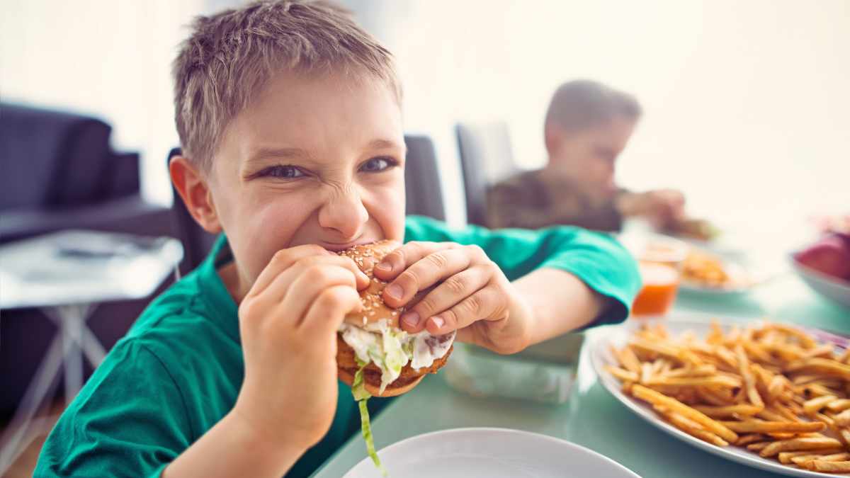 Just 5 Minutes Of Junk Food Ads Can Coax Children To Consume Extra 130 Calories Per Day, Says Study