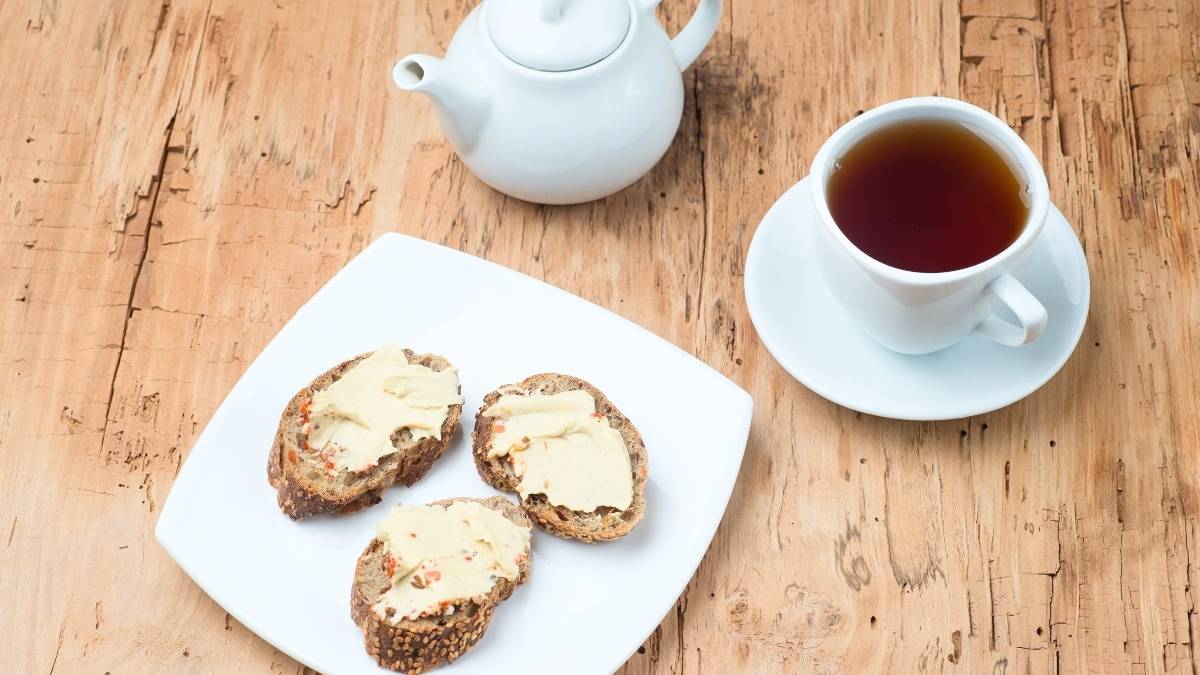 Forget Kunafa Chocolate, Karak Malai Toast Is The Newest Viral Treat In Dubai That You Need to Try