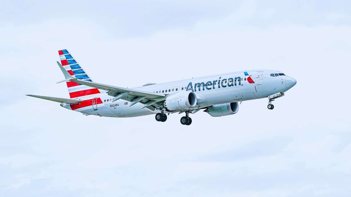 Man Accused For Masturbating & Groping Passenger On American Airlines Flight; Says, “Was Just Stretching”