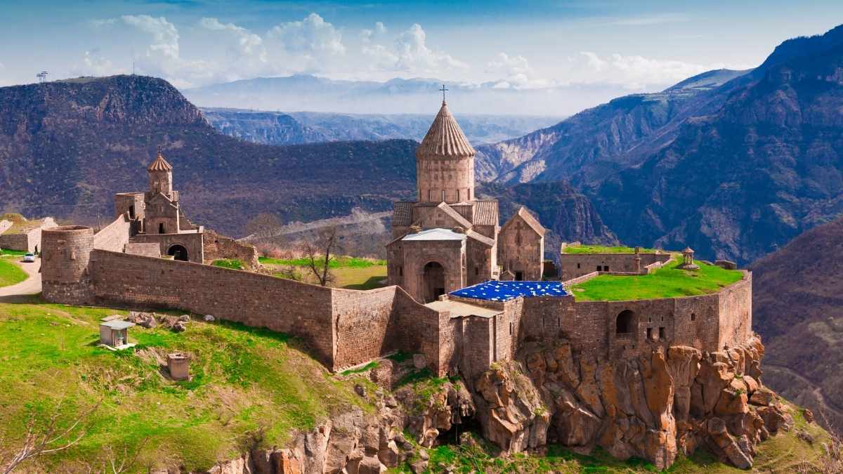 Come July, UAE Residents Will Be Able To Get Visa-Free Entry To Armenia!