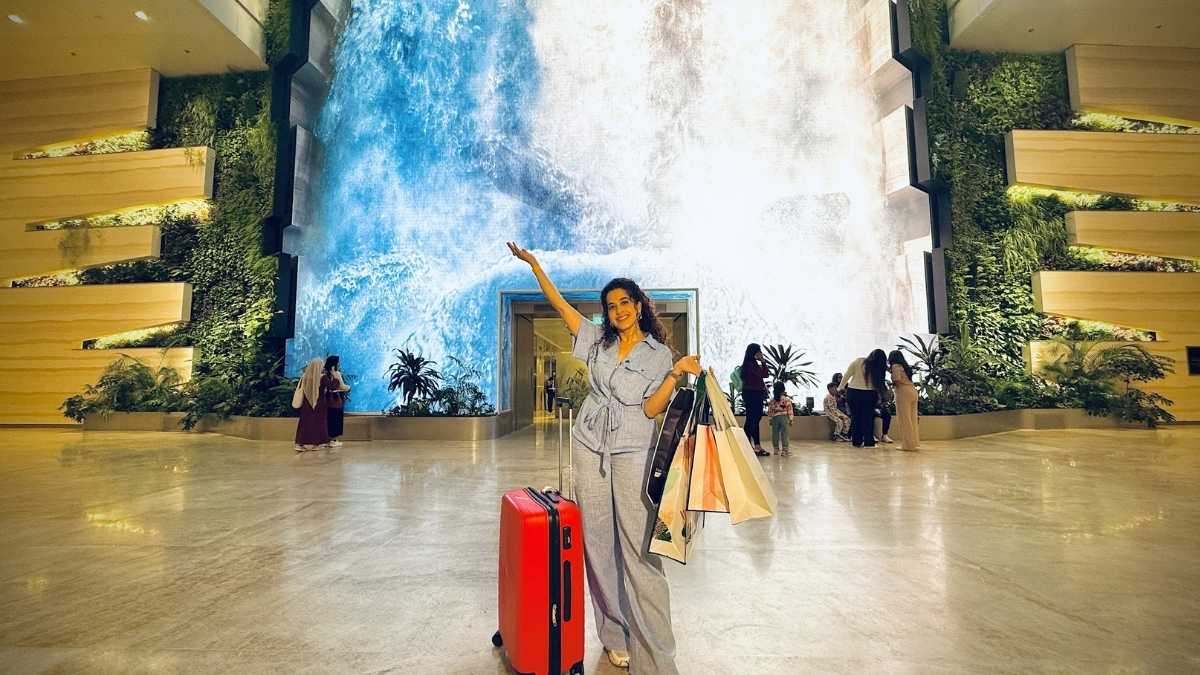 Everything For Everyone: Kamiya Jani Shopped Till She Dropped At Singapore Changi Airport