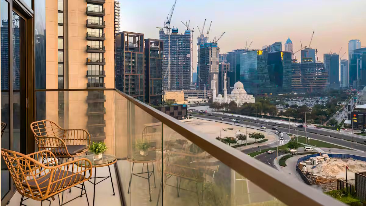 10 Best Airbnbs For A Cosmopolitan Experience In New York, LA, And Dubai