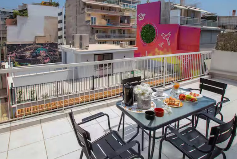 Flat with Acropolis view in Athens heart