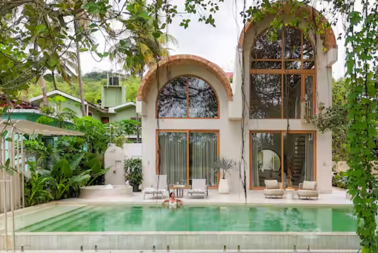Ultra-luxurious airbnb