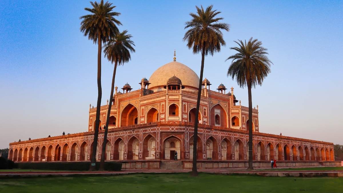 7 Indian Monuments Built By Women That Are Still Standing As Timeless Symbols
