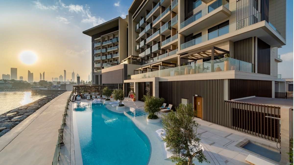 8 Best Staycations In UAE Under 500 For A Budget-Friendly Father’s Day Surprise