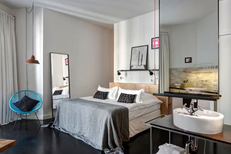 Kategorki 3 Studio apartment