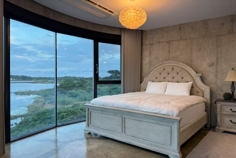 Luxury Pool Villa, Villecot
