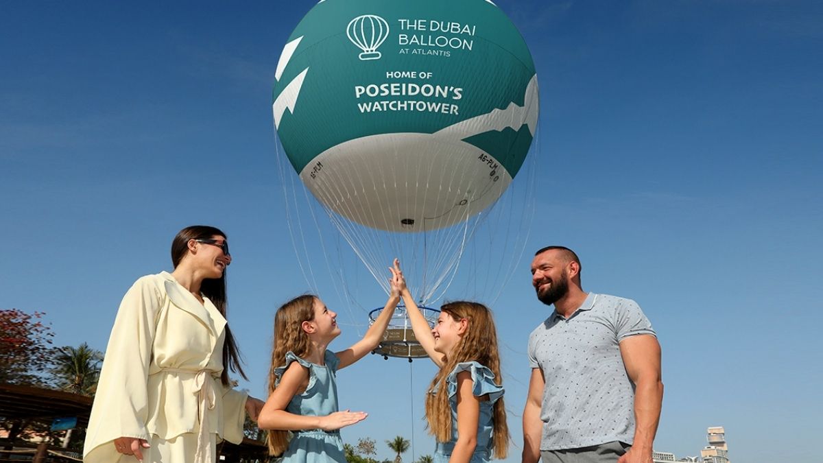 This Saturday, Dads Fly Free In A Hot Air Balloon At THIS Location In Dubai