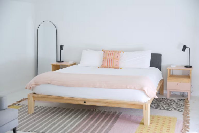 Weho Milliner's Loft, King Size Bed Walk to Geodis